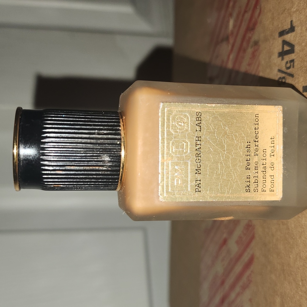 PML skin fetish sublime perfection foundation